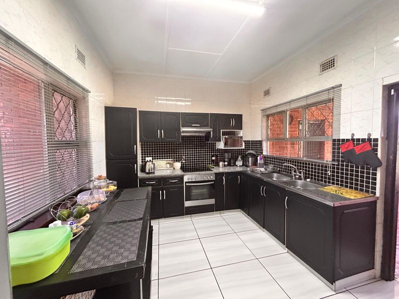 3 Bedroom House for Sale in Arboretum - Photo 9