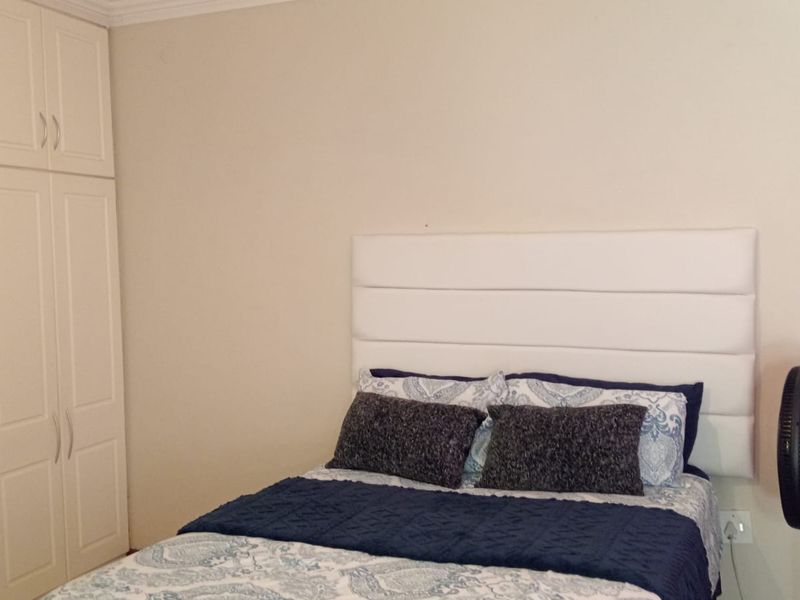 Welcome to the beautiful 3 bedroom complex - Photo 7