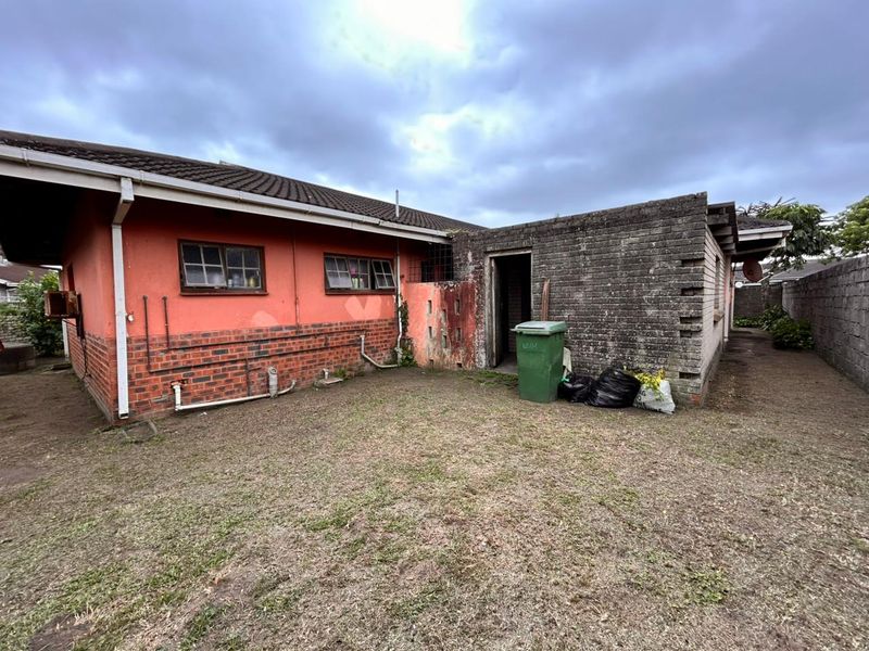 3 Bedroom House in Esikhawini - Photo 10