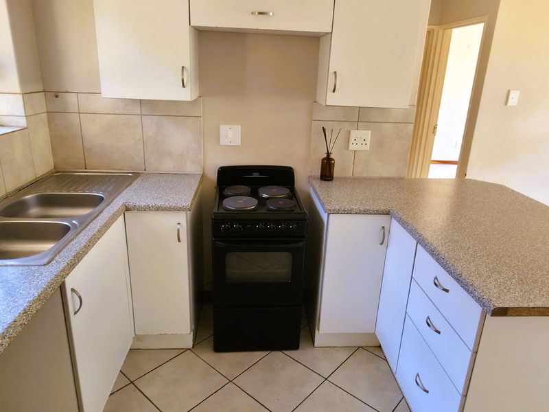 Calling all investors and first time buyers! - Photo 5