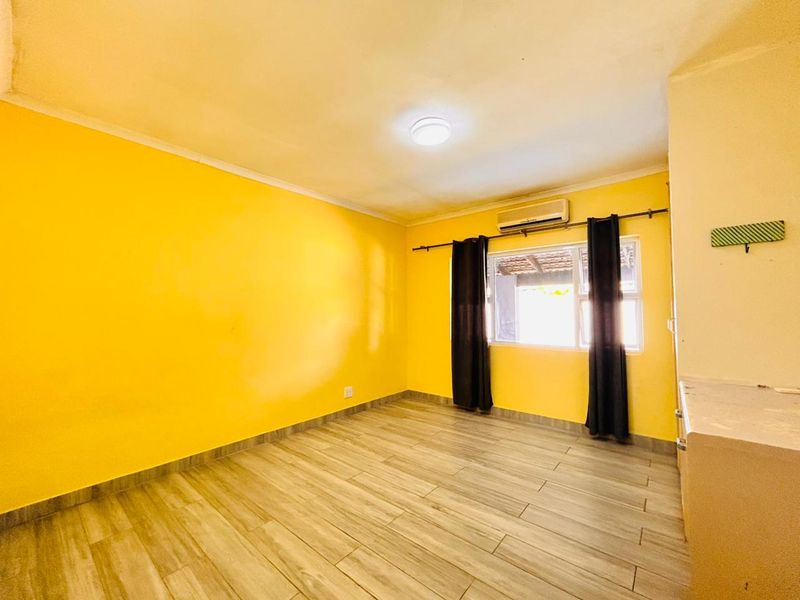 4  BEDROOM FOR SALE IN MEER EN SEE - Photo 7