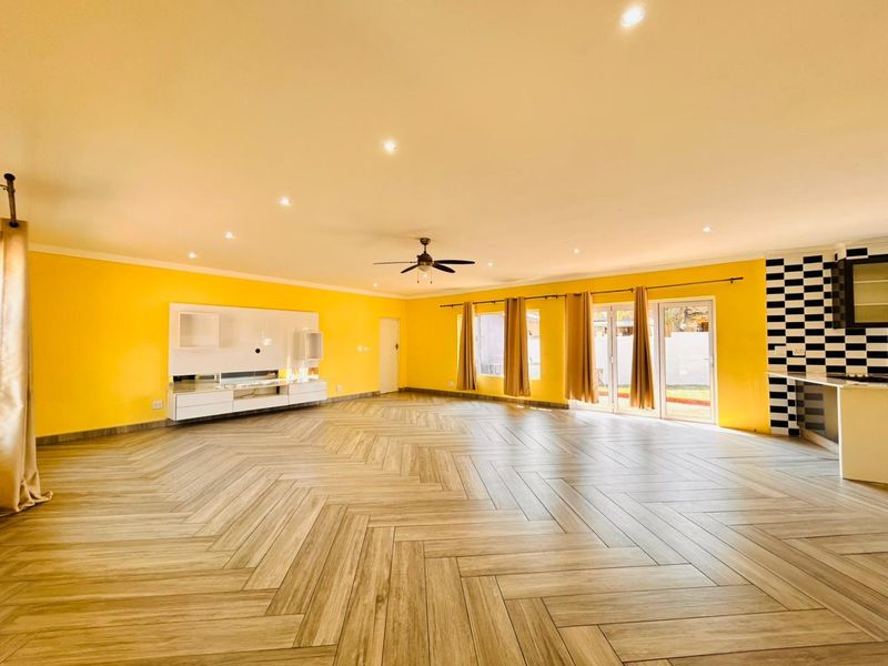 4  BEDROOM FOR SALE IN MEER EN SEE - Photo 6