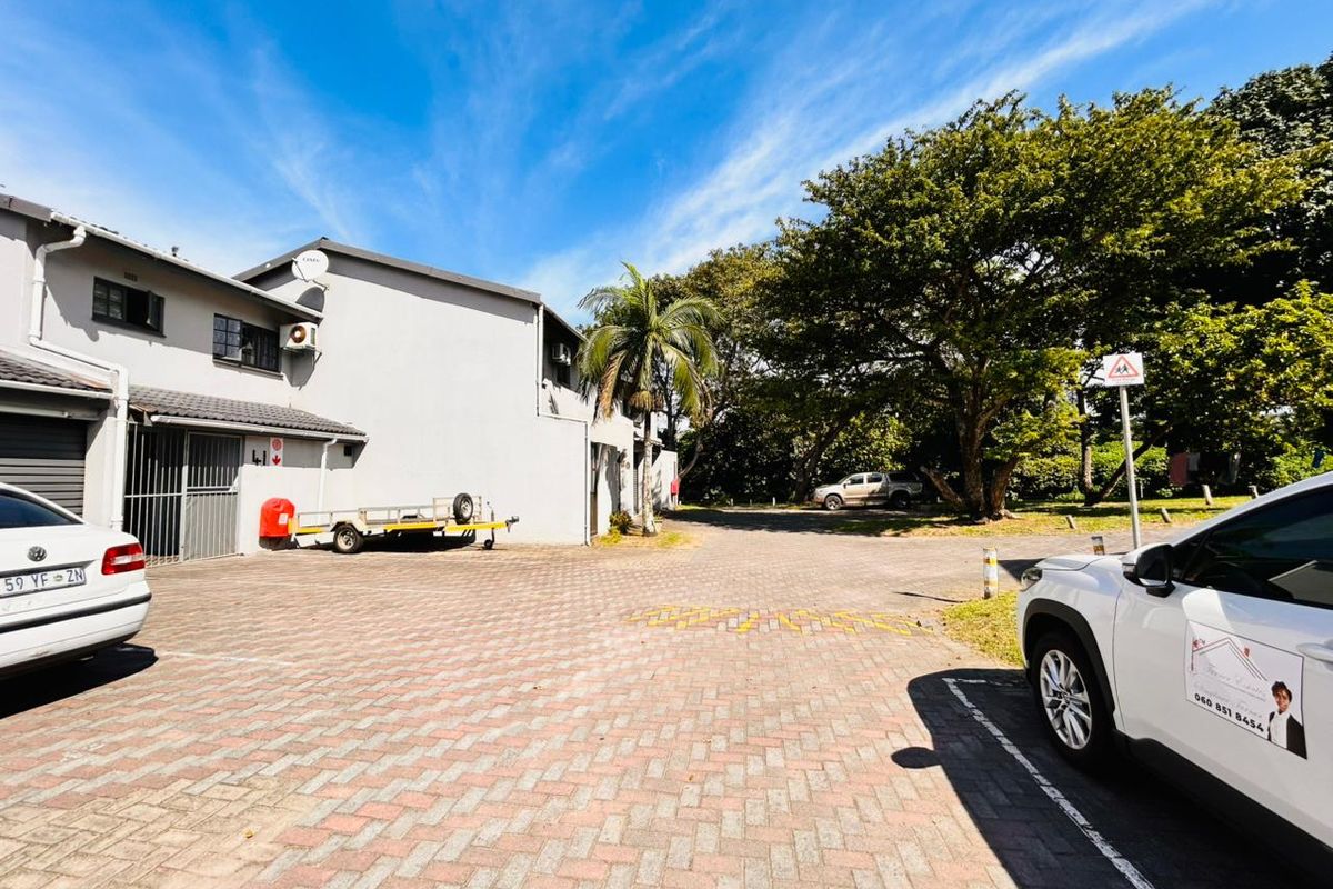 ***Exclusive Mandate*** Duplex in Arboretum for rent - Photo 2