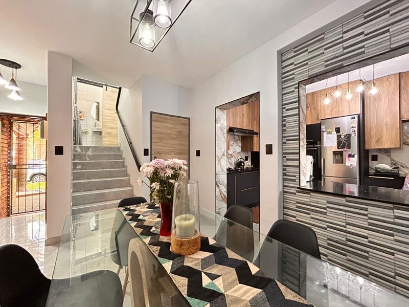 Charming Move In Ready Duplex in a Secure Complex - Photo 4