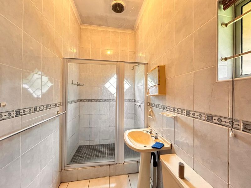 A place to call home in the heart of Birdswood! - Photo 5