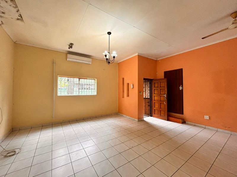 A place to call home in the heart of Birdswood! - Photo 2