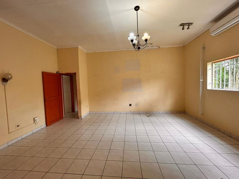 A place to call home in the heart of Birdswood! - Photo 4