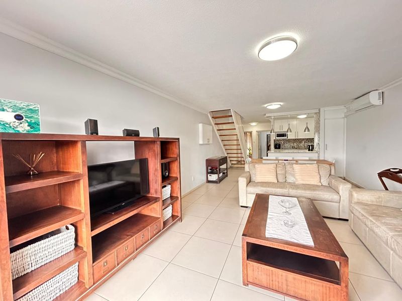 Modern 3 Storey Apartment in the Heart of Meer en See - Photo 6