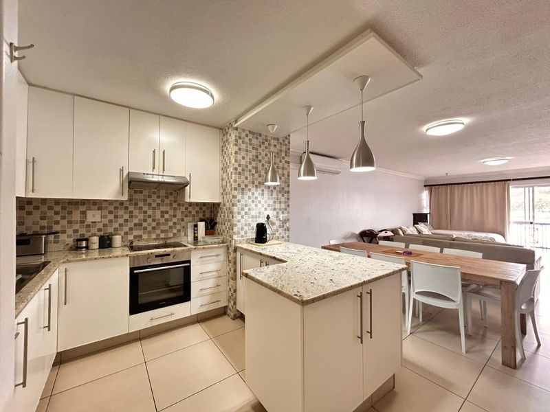 Modern 3 Storey Apartment in the Heart of Meer en See - Photo 5