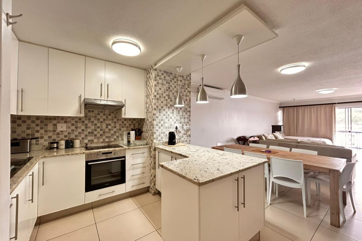 Modern 3 Storey Apartment in the Heart of Meer en See - Photo 5