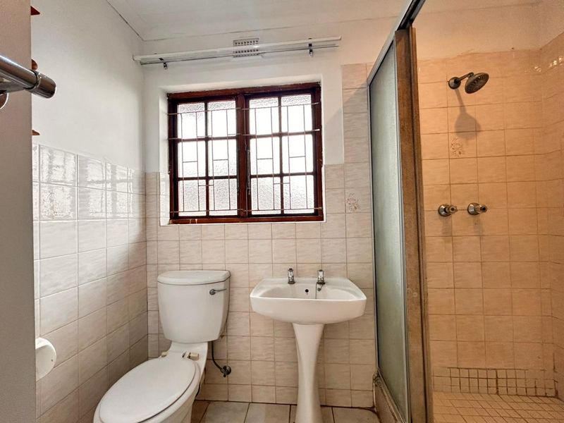 NEAT AS A PIN DUPLEX FOR SALE - Photo 9