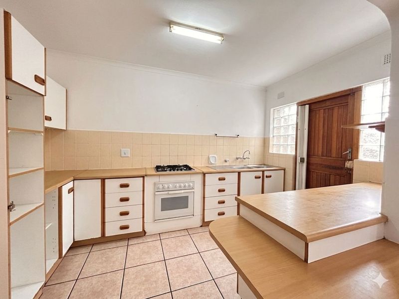 NEAT AS A PIN DUPLEX FOR SALE - Photo 4