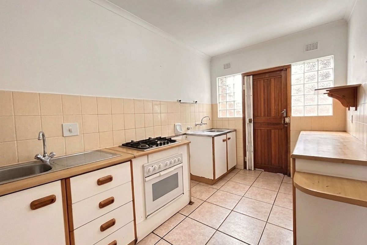 NEAT AS A PIN DUPLEX FOR SALE - Photo 3