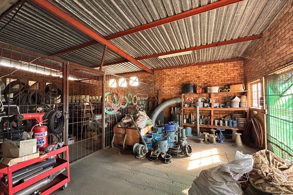 Prime Commercial Property for Sale in Empangeni Rail - Photo 5