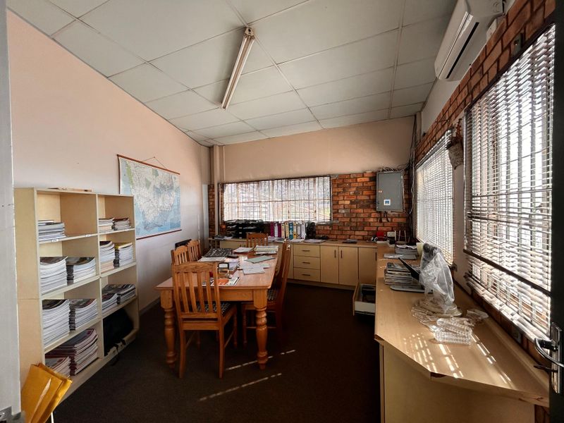Prime Commercial Property for Sale in Empangeni Rail - Photo 9