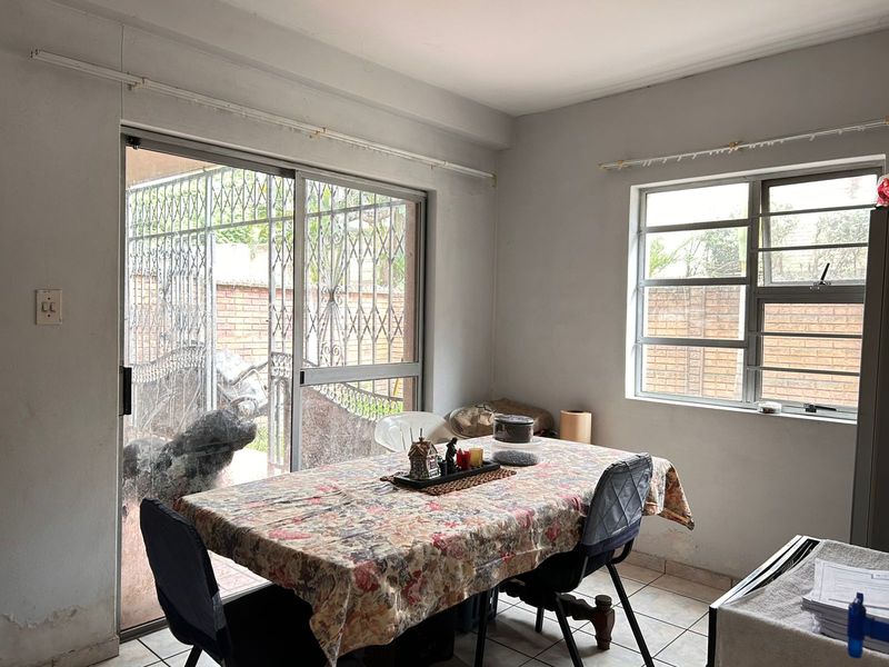 Perfect Investment or First-Time Buyer Opportunity! - Photo 3