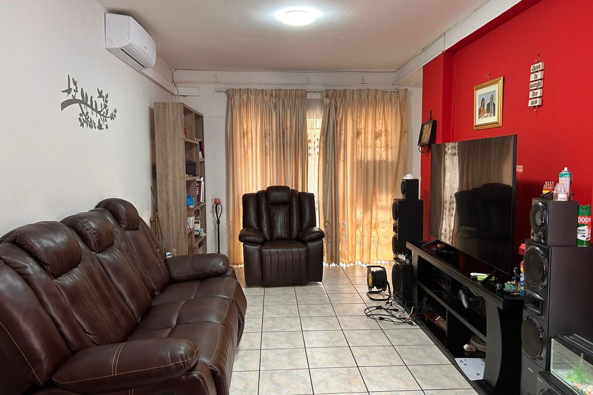 Perfect Investment or First-Time Buyer Opportunity! - Photo 5