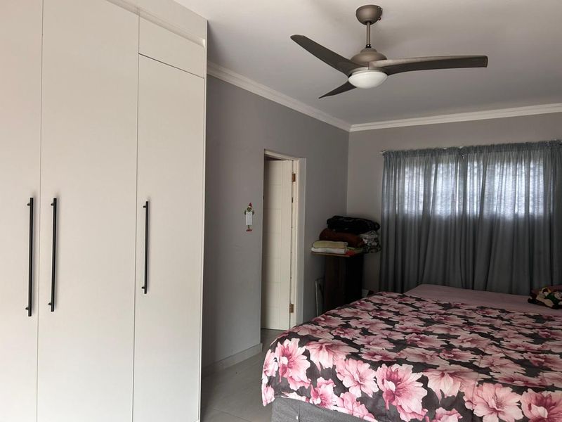 Welcome to this beautiful and spacious 4 bedroom family home - Photo 5