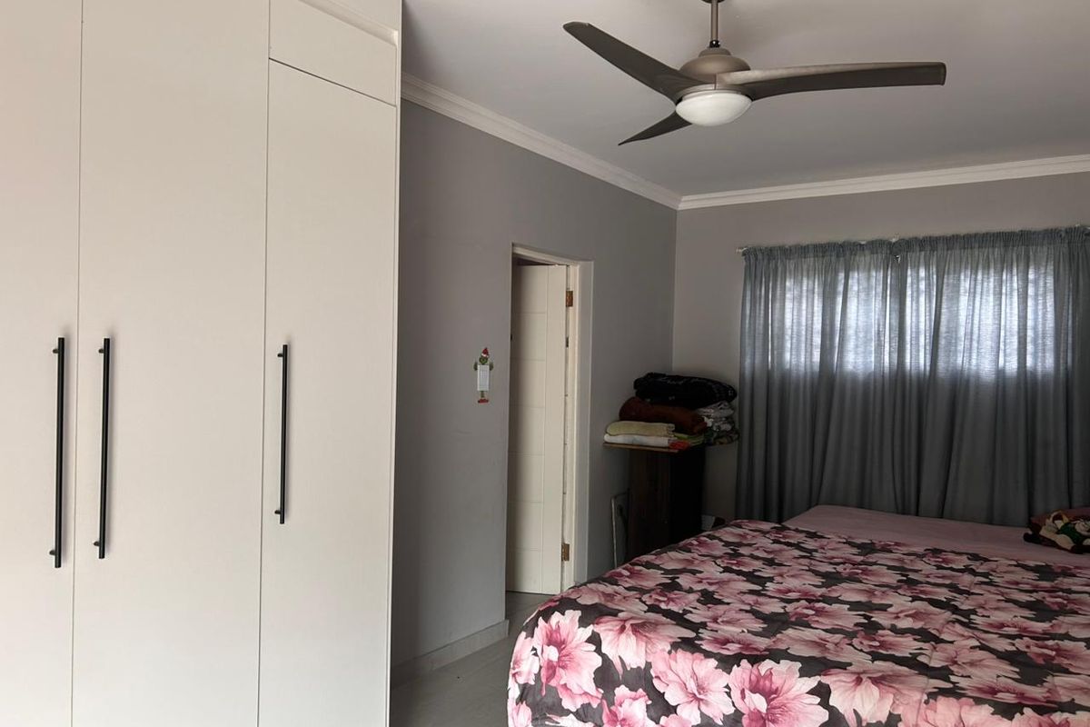 Welcome to this beautiful and spacious 4 bedroom family home - Photo 5