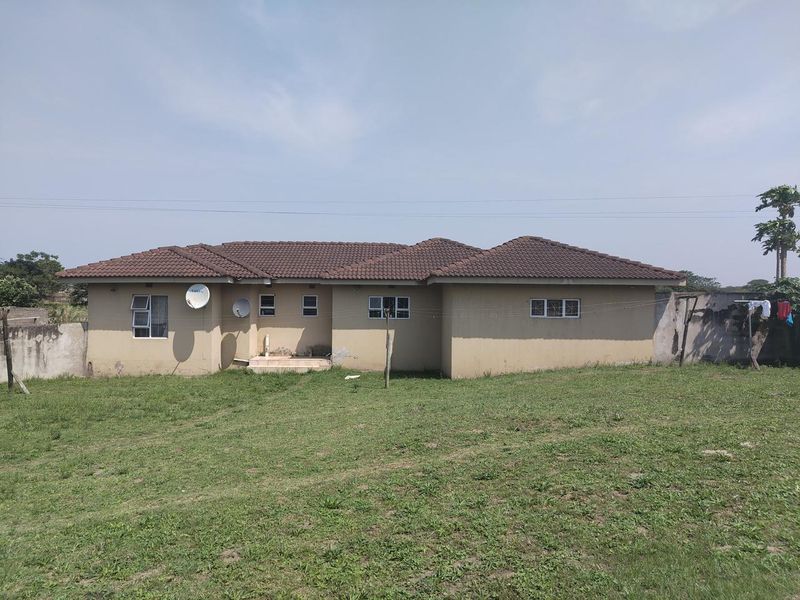 Great Investment Opportunity: Home + Adjacent Vacant Land! - Photo 3