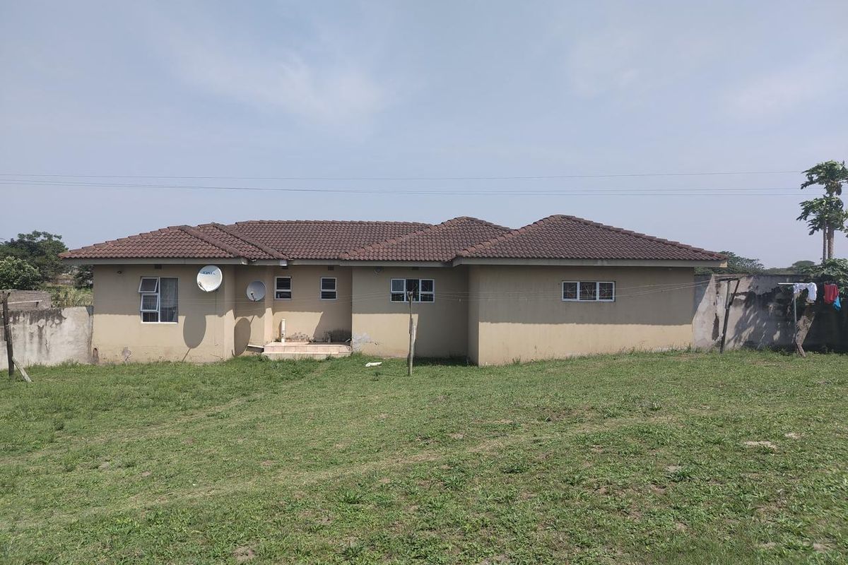 Great Investment Opportunity: Home + Adjacent Vacant Land! - Photo 3