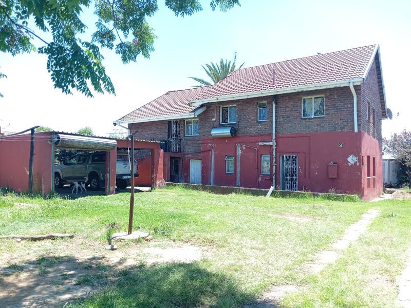 Beautiful 5 Bedroom Home for Sale in Dundee Perfect for Family Living or Investment - Photo 6