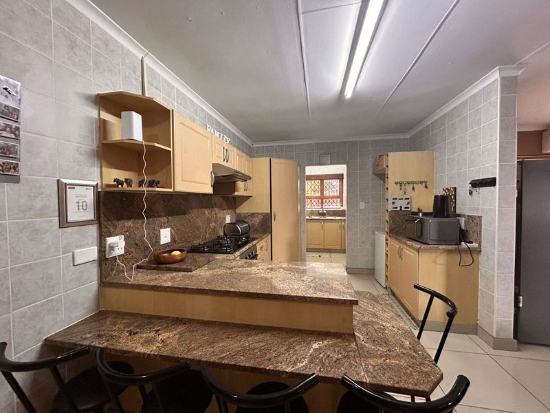 Perfect Family Home in Birdswood - Photo 7