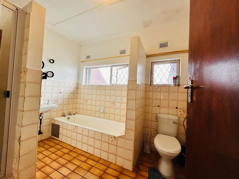 3 Bedroom Home in a Secure Complex - Photo 6