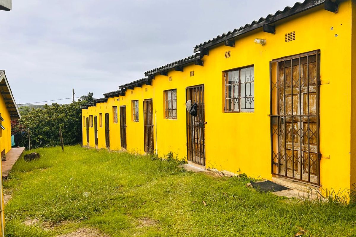 Investment Property for Sale – KwaDlangwezwa - Photo 2