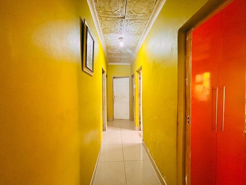 Investment Property for Sale – KwaDlangwezwa - Photo 3