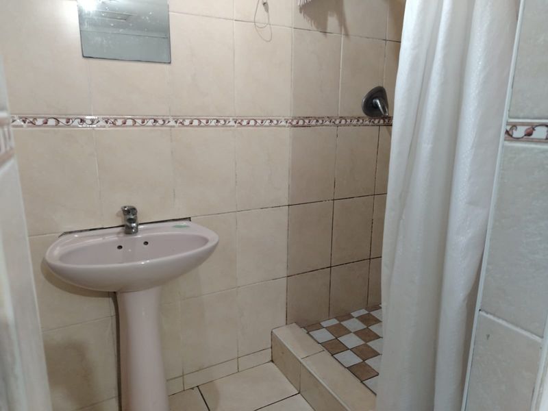 Prime Location with Huge Potential , 2 Bedroom Home with Pool - Photo 7