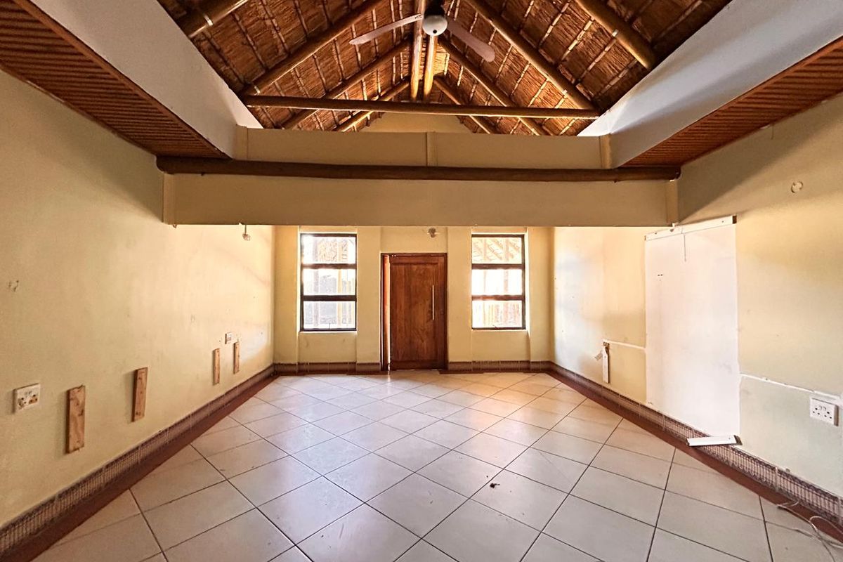 PRIME INVESTMENT OPPORTUNITY IN MEER EN SEE - Photo 2