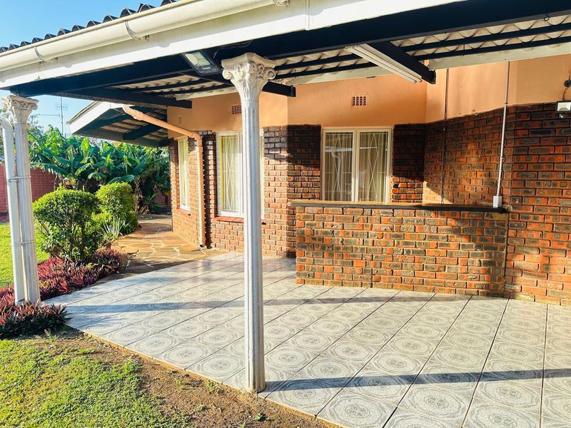 4 Bedroom House For Sale In Grantham Park, Empangeni - Photo 2