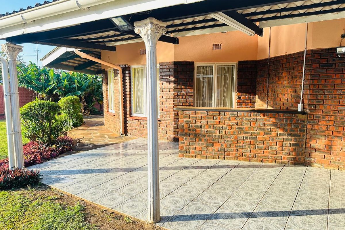 4 Bedroom House For Sale In Grantham Park, Empangeni - Photo 2