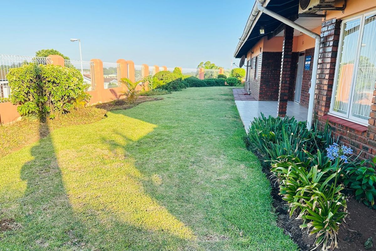 4 Bedroom House For Sale In Grantham Park, Empangeni - Photo 5