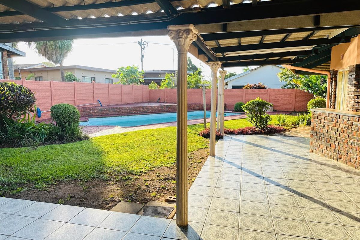 4 Bedroom House For Sale In Grantham Park, Empangeni - Photo 3