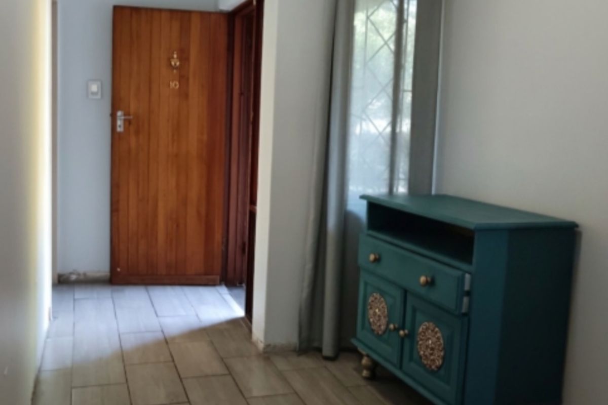 3 Bedroom House For Sale In Arboretum - Photo 5