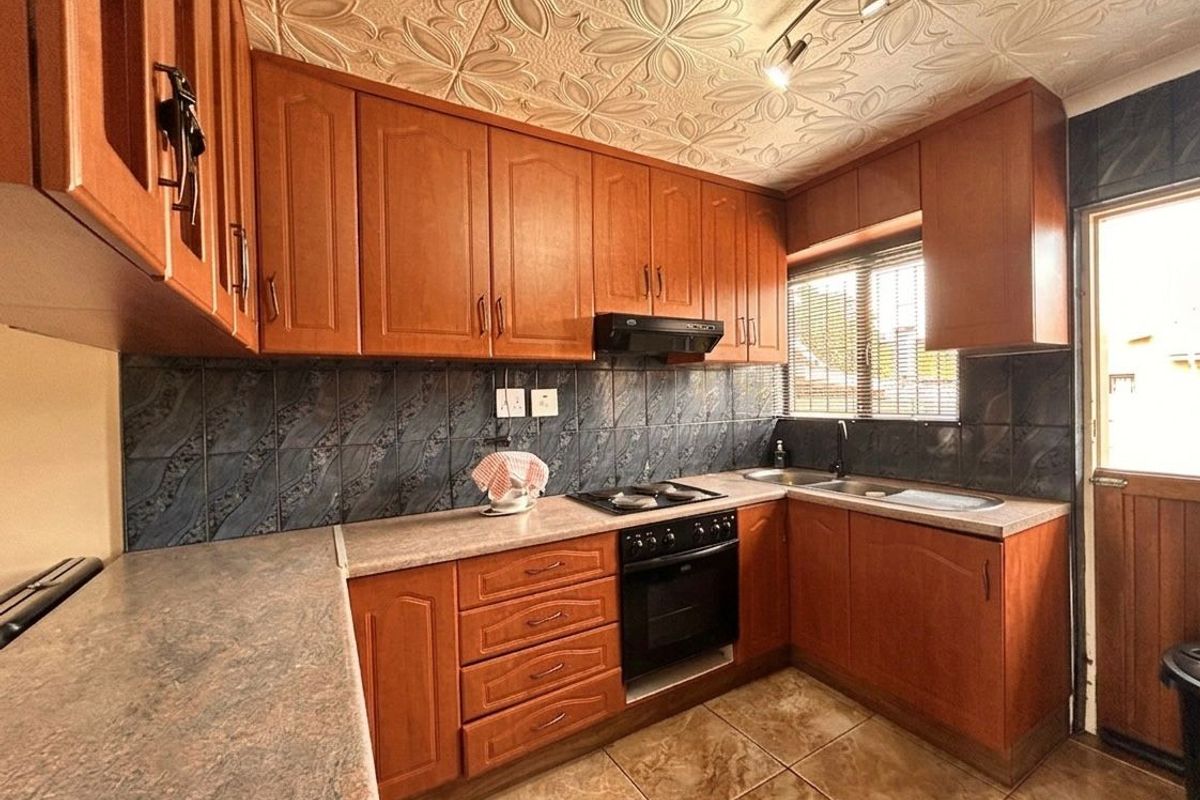 THE PERFECT PROPERTY TO CALL HOME - Photo 4