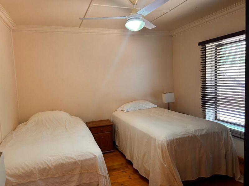 Welcome to this outstanding and exceptionally spacious 9-bedroom residence - Photo 5
