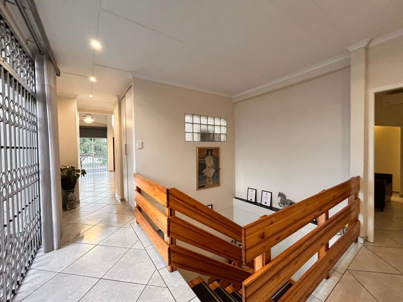 4 Bedroom Town House in Meer En See - Photo 9