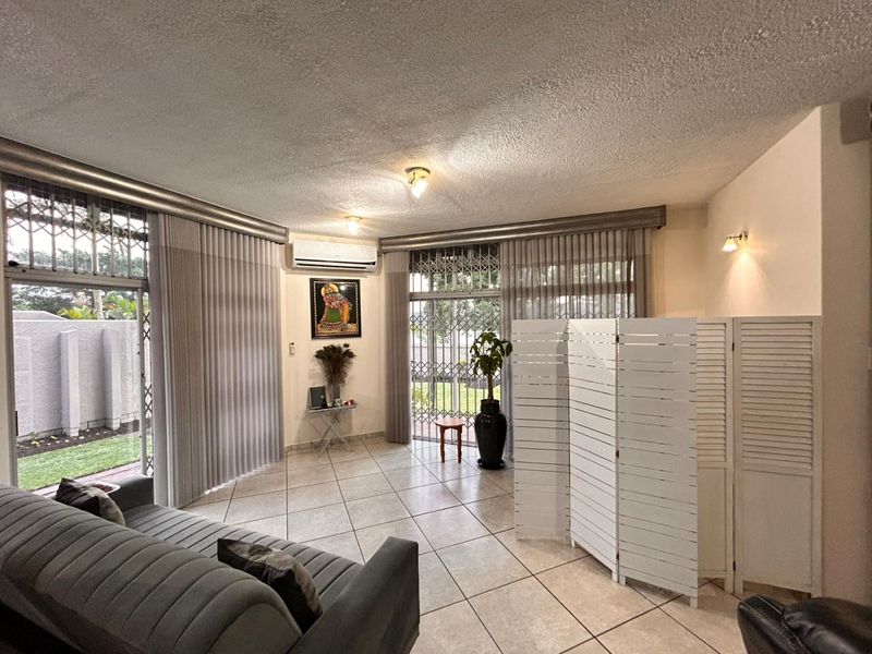 4 Bedroom Town House in Meer En See - Photo 7