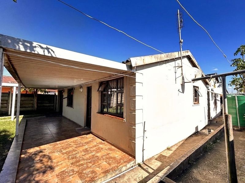 Prime Investment Opportunity with 6 Bedroom Income Generating Property - Photo 1