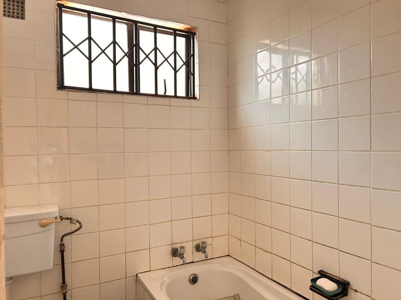Prime Investment Opportunity with 6 Bedroom Income Generating Property - Photo 5