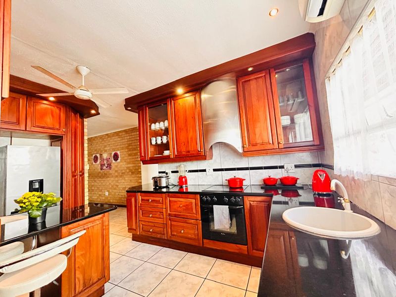 Beautiful Family Home for Sale in Meer En See - Photo 7