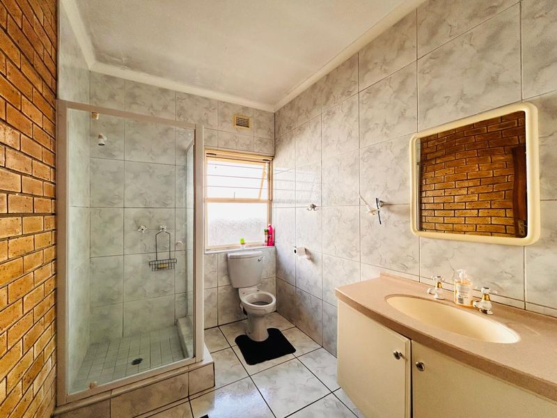 Beautiful Family Home for Sale in Meer En See - Photo 9
