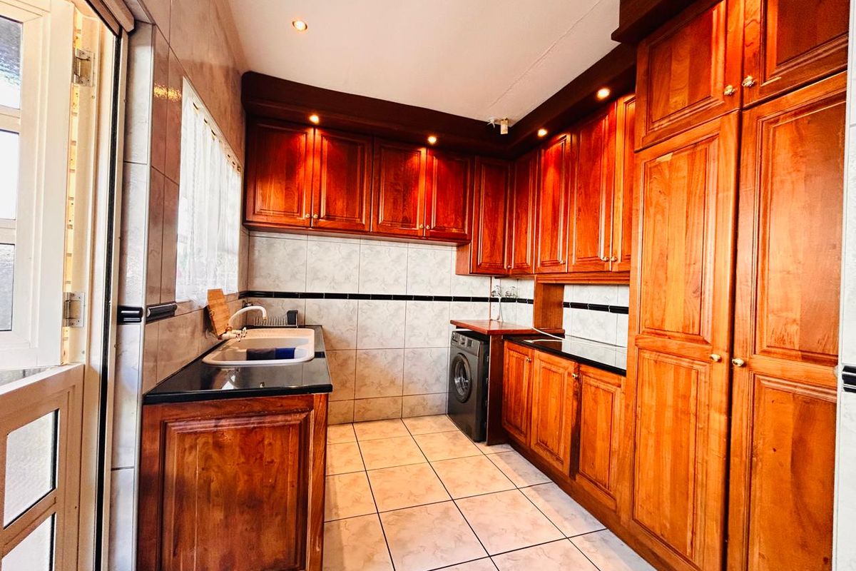 Beautiful Family Home for Sale in Meer En See - Photo 5