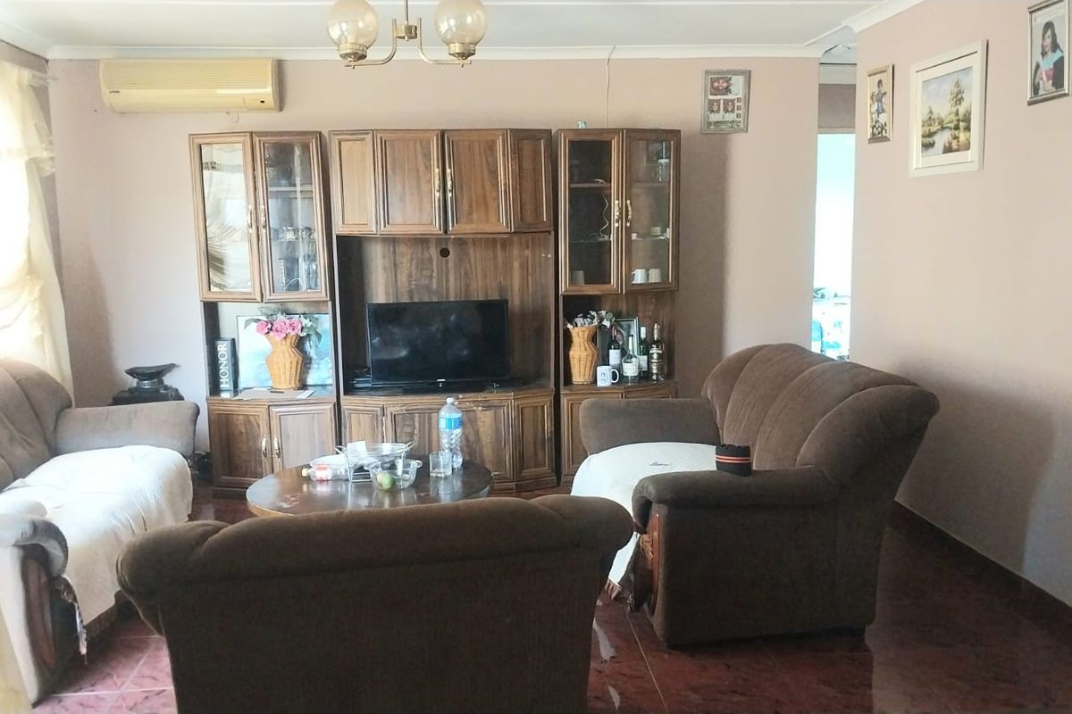 3 Bedroom House for Sale in Mtubatuba - Photo 2