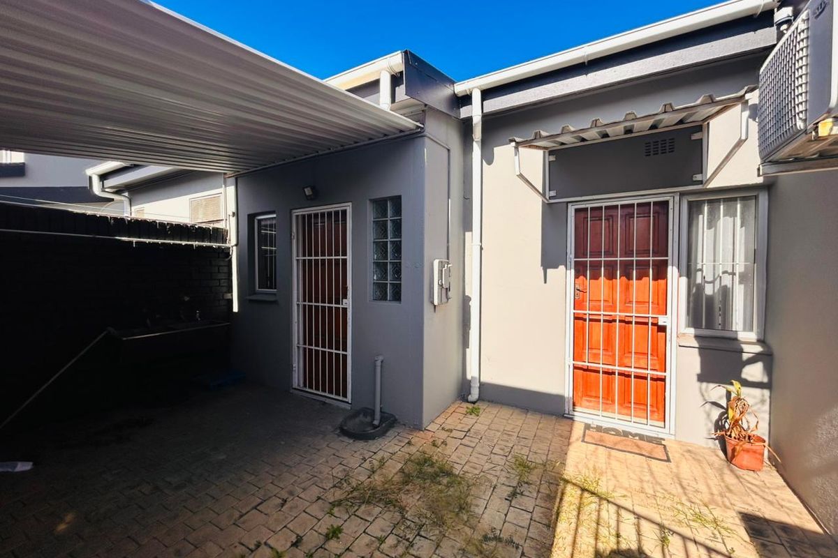 🏡 Charming 2-Bedroom Townhouse for Sale in Meer En See - Photo 3