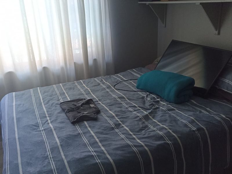 Charming 3 Bedroom, 2 Bathroom Home with Additional Guest Accommodation - Photo 7