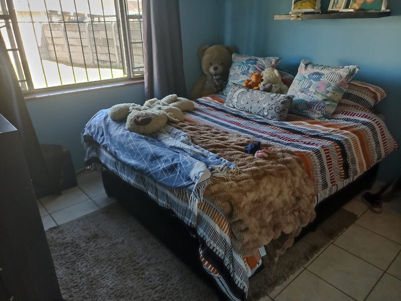 Charming 3 Bedroom, 2 Bathroom Home with Additional Guest Accommodation - Photo 8